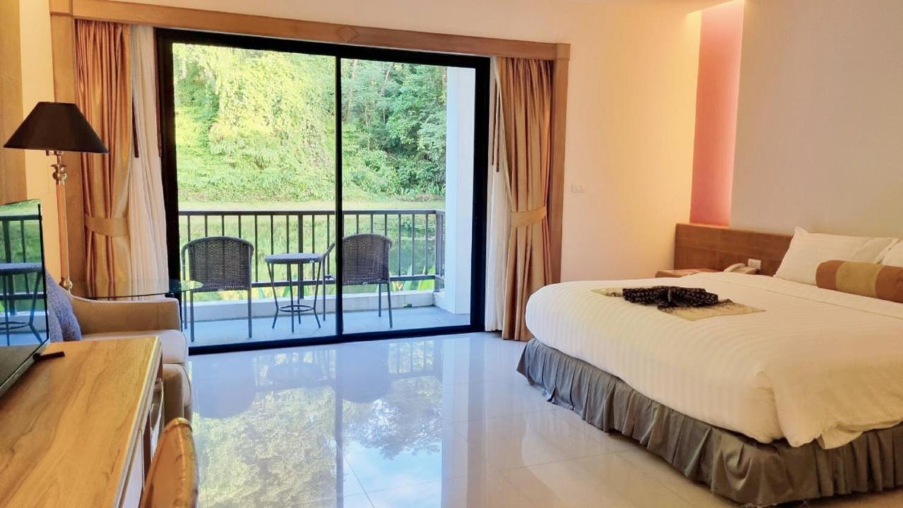 Tinidee Golf Resort Phuket - Sha Extra Plus Kathu Eksteriør bilde